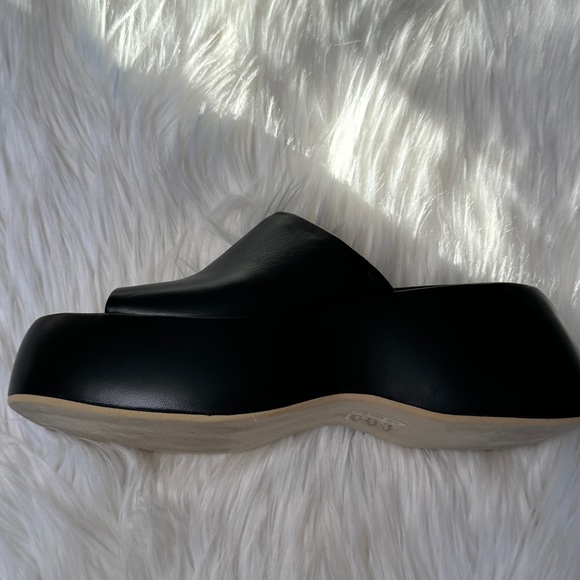 Mature Alina Black Sandal size 36/ size 6 US - Picture 12 of 13
